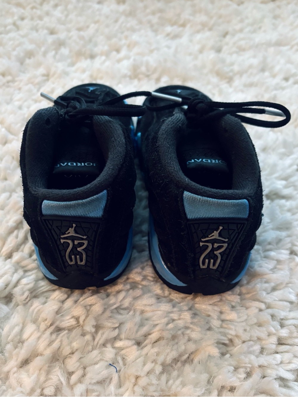 Toddler Boy Blue and Black Jordan Retro 14 - Size 10C , in great condition - Picture 7 of 9